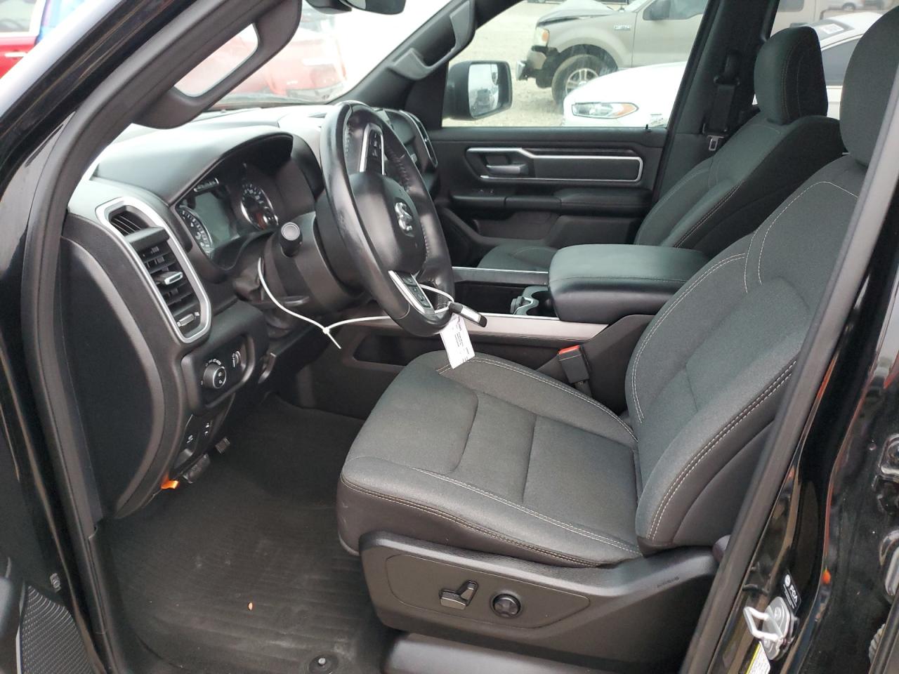 2021 RAM 1500 - Image 7