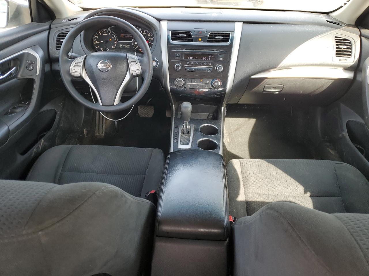 2015 Nissan Altima - Image 8