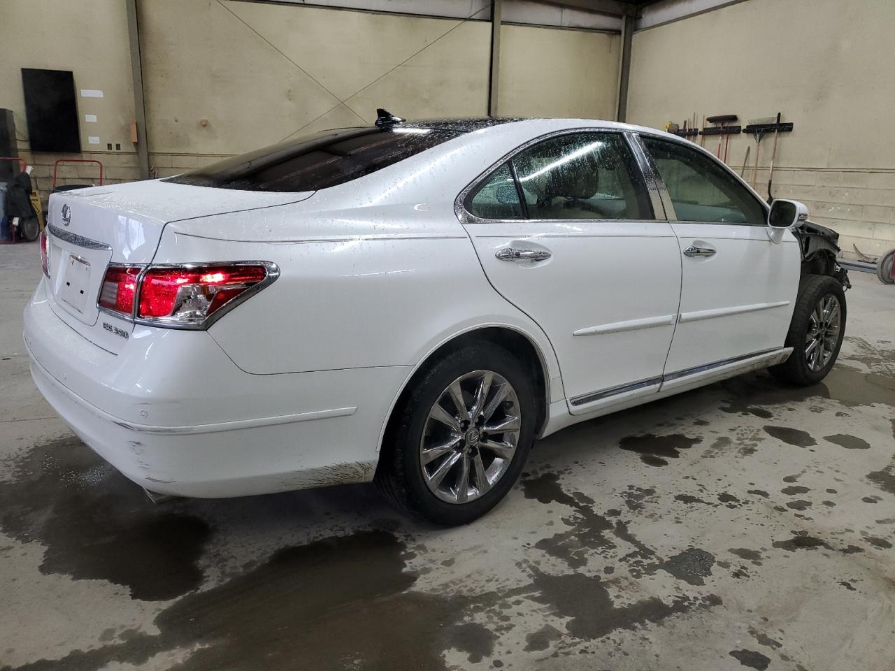 2012 Lexus ES - Image 3