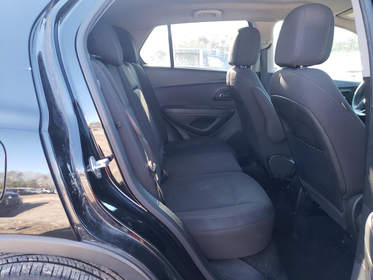 2020 Chevrolet Trax - Image 11