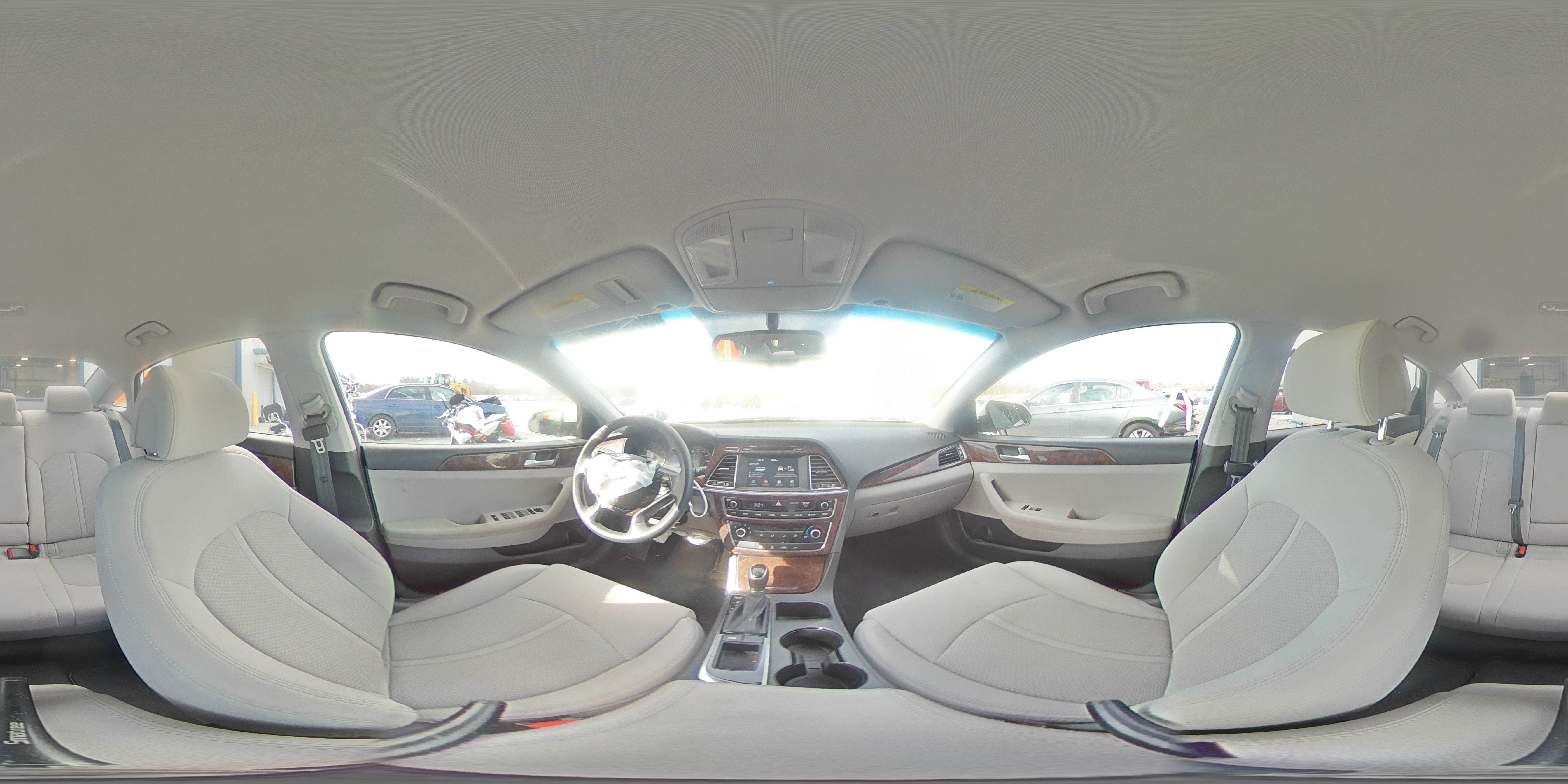 2017 Hyundai Sonata - Image 12