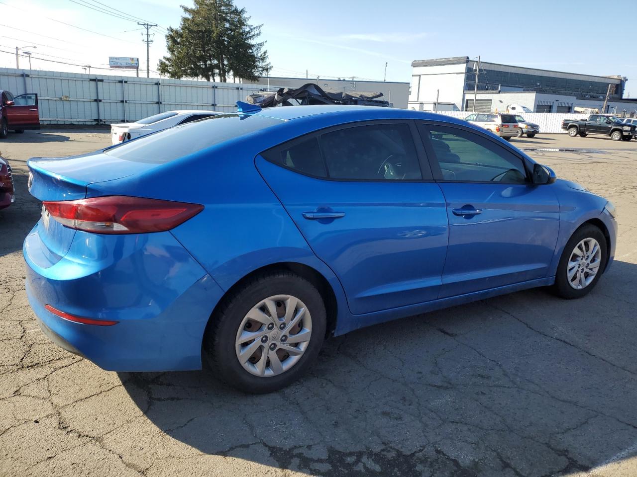2017 Hyundai Elantra - Image 3