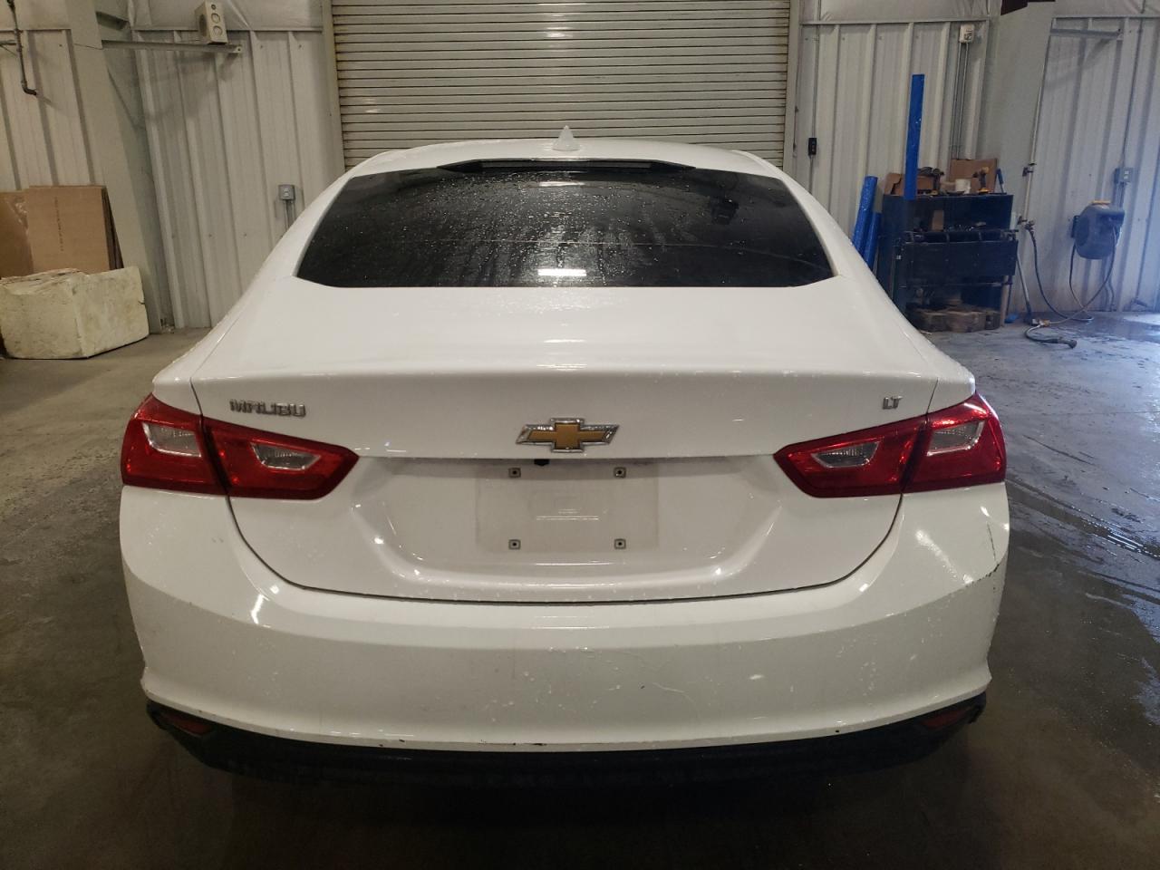 2018 Chevrolet Malibu - Image 6