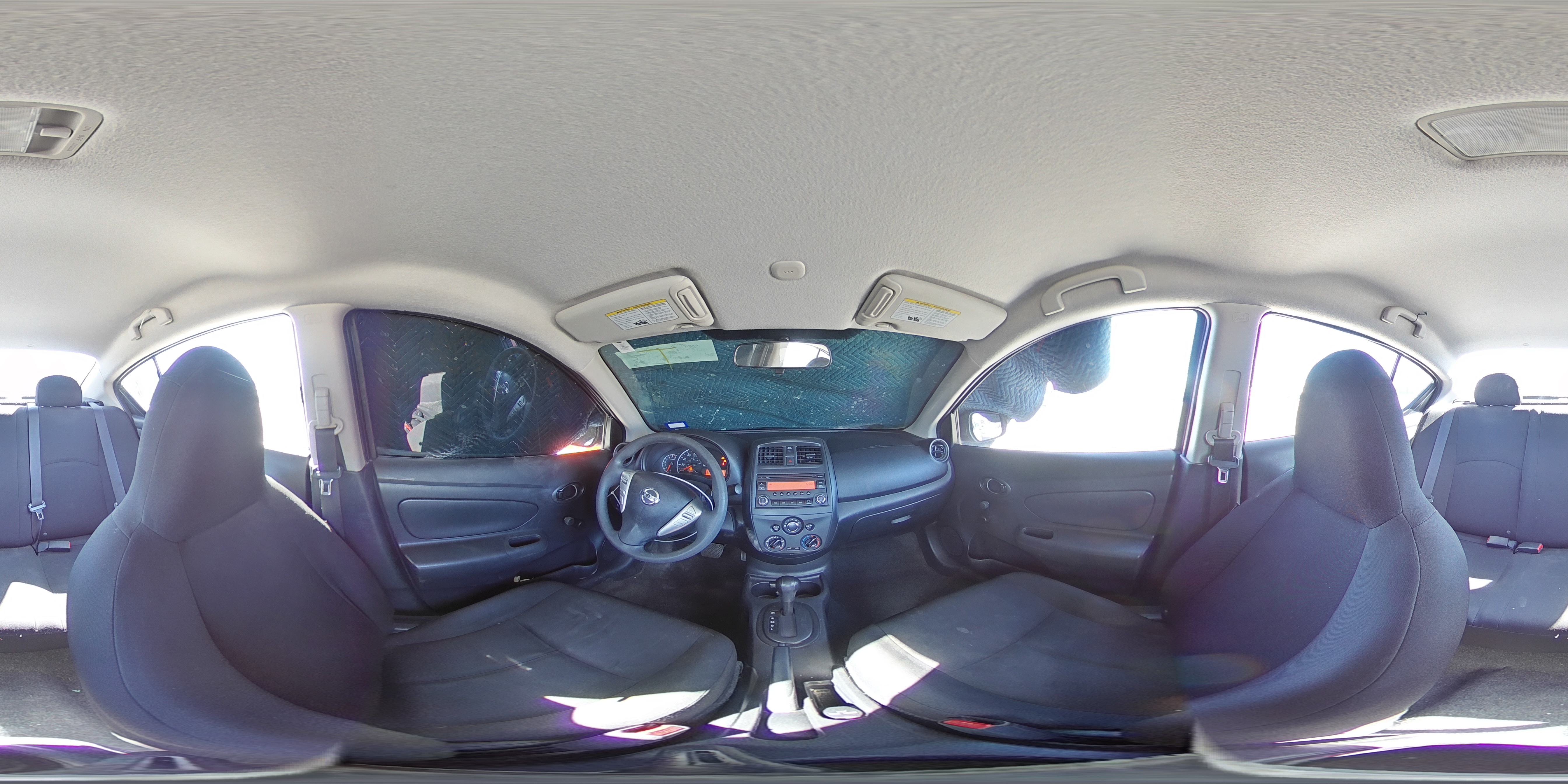 2016 Nissan Versa - Image 12
