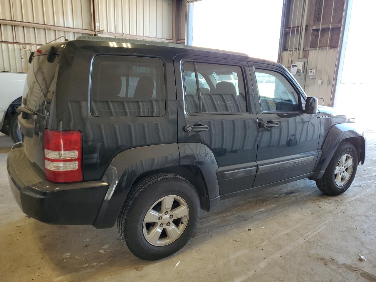 2012 Jeep Liberty (North America) - Image 3