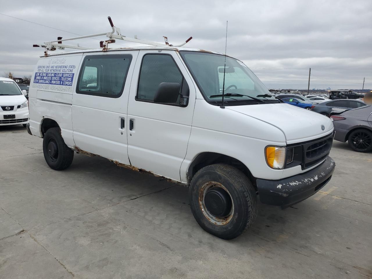2000 Ford Econoline - Image 5