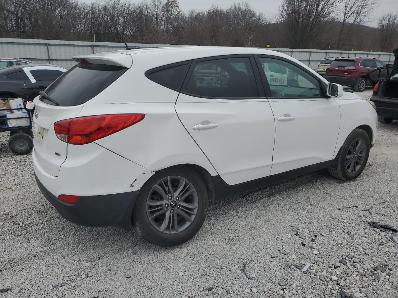 2015 Hyundai Tucson - Image 3