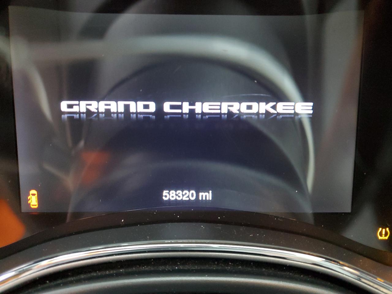 2019 Jeep Grand Cherokee - Image 9