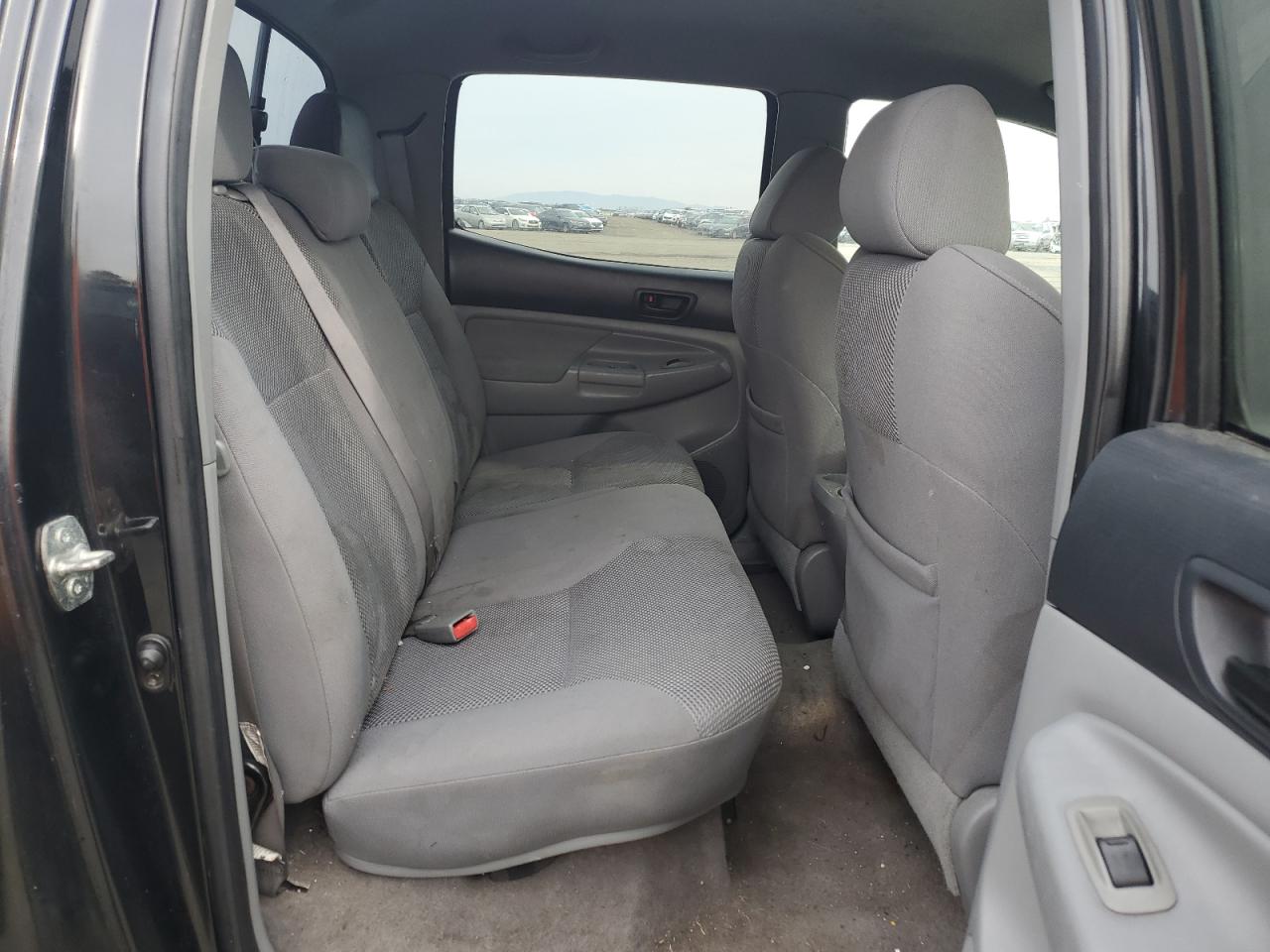 2005 Toyota Tacoma - Image 10