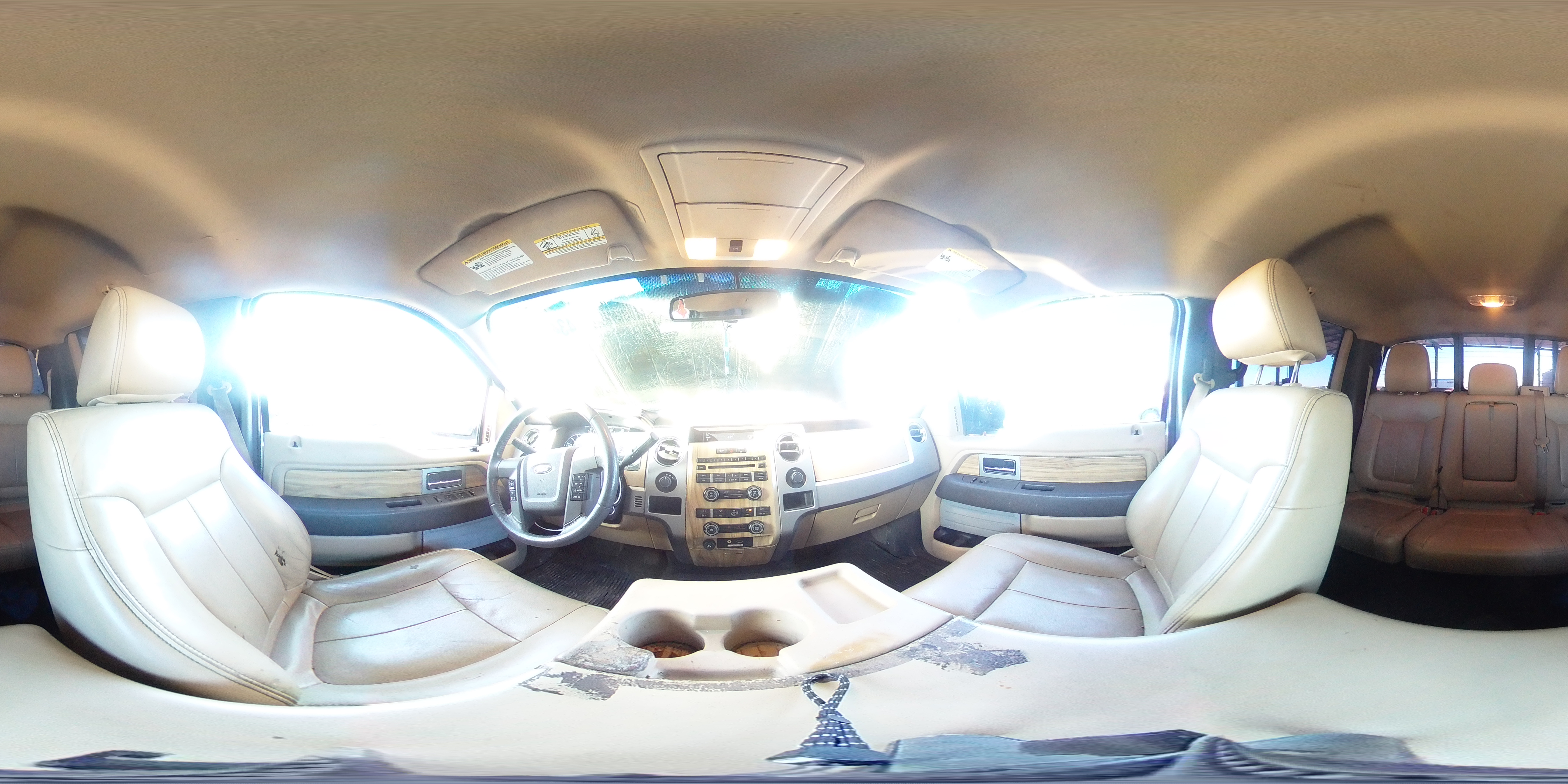2011 Ford F-150 - Image 12