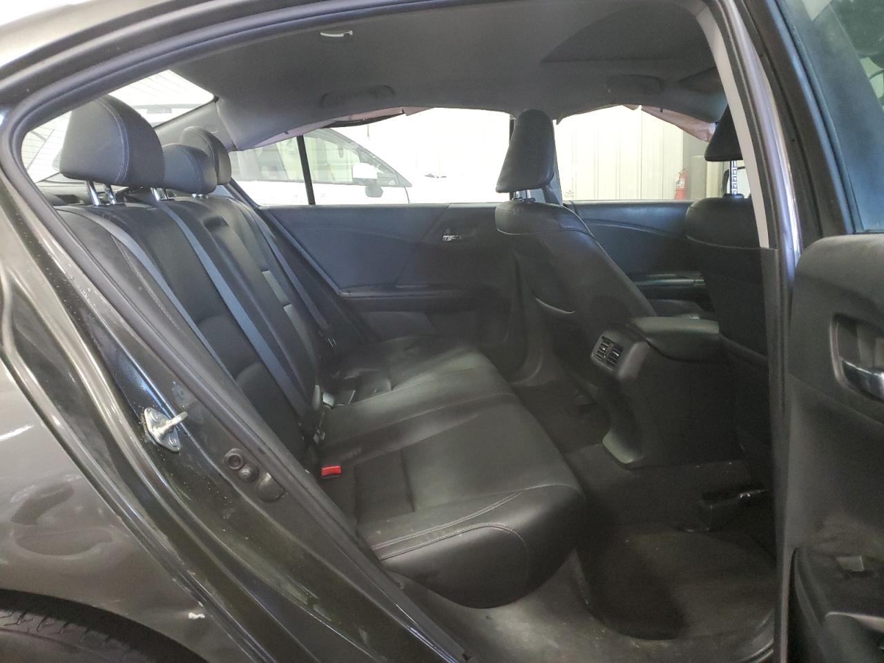 2015 Honda Accord - Image 11