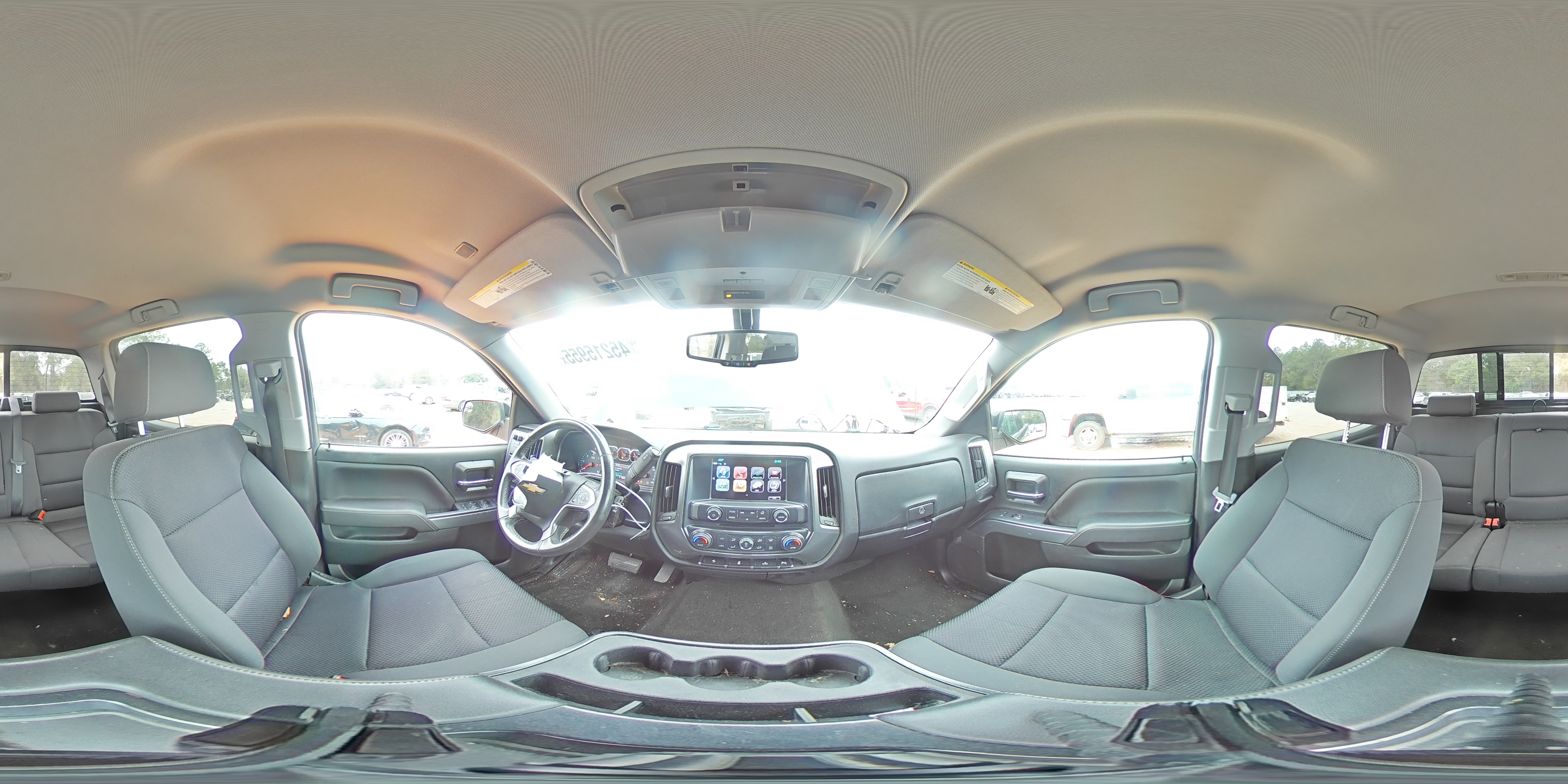 2018 Chevrolet Silverado - Image 13