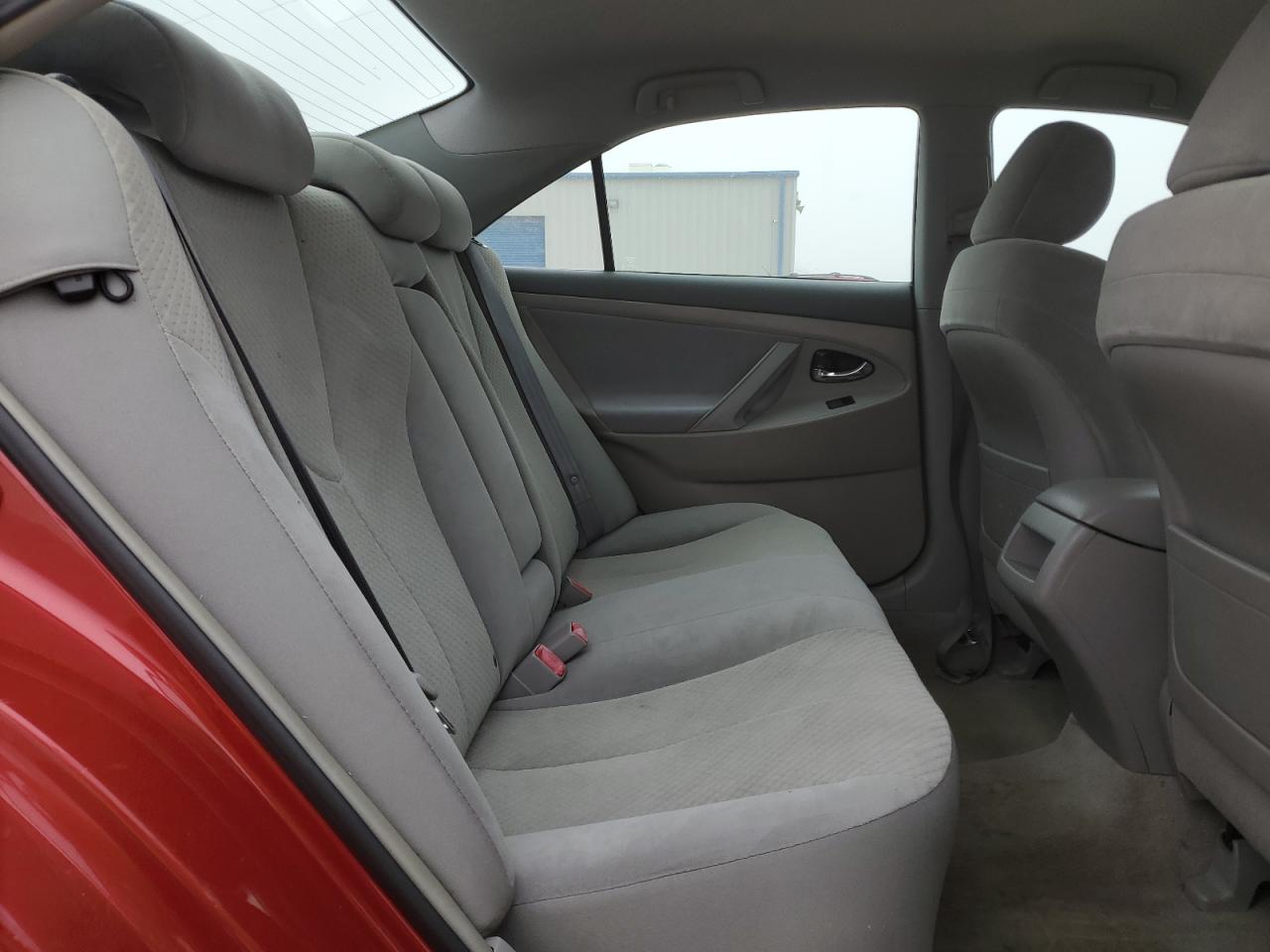 2009 Toyota Camry - Image 10