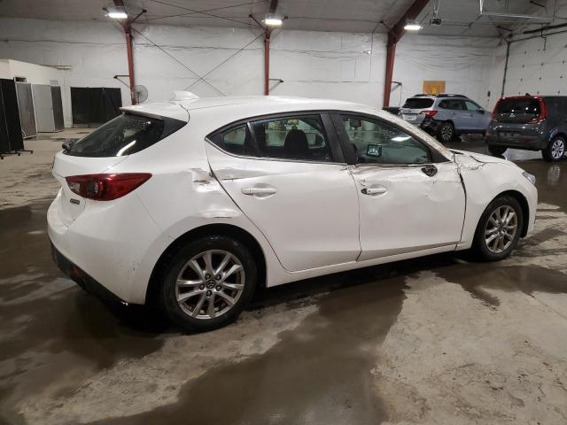  MAZDA 3 2016 Biały
