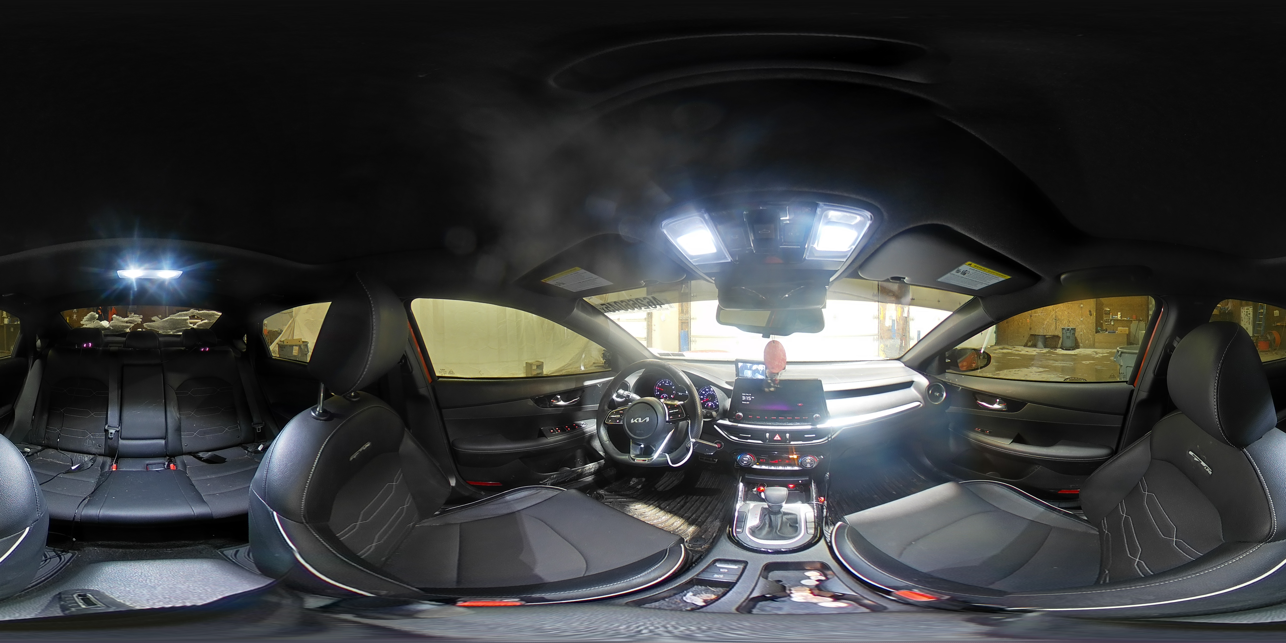 2023 Kia Forte - Image 13