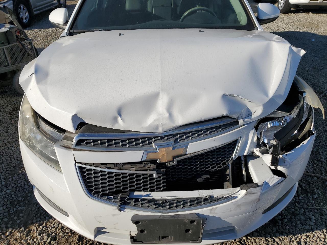 2013 Chevrolet Cruze - Image 11