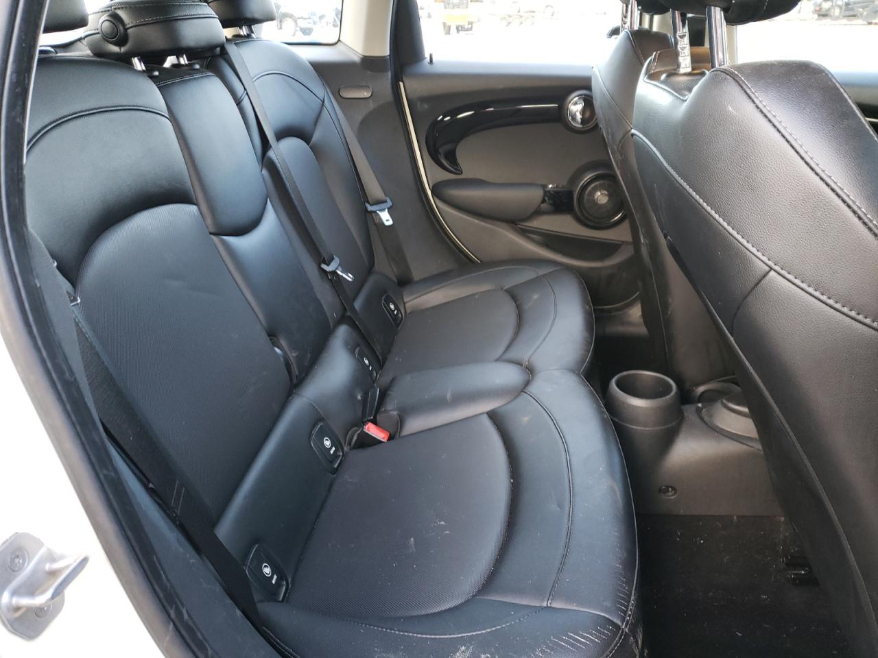 2016 MINI Cooper - Image 11