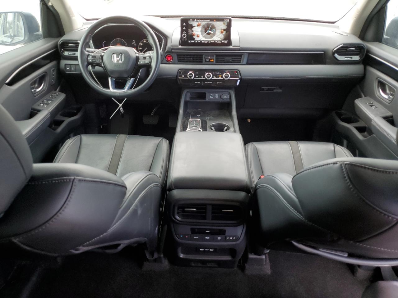 2024 Honda Pilot - Image 8