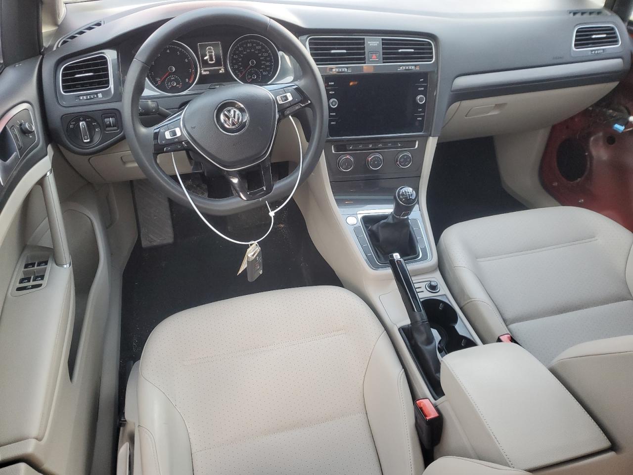 2018 Volkswagen Golf - Image 8