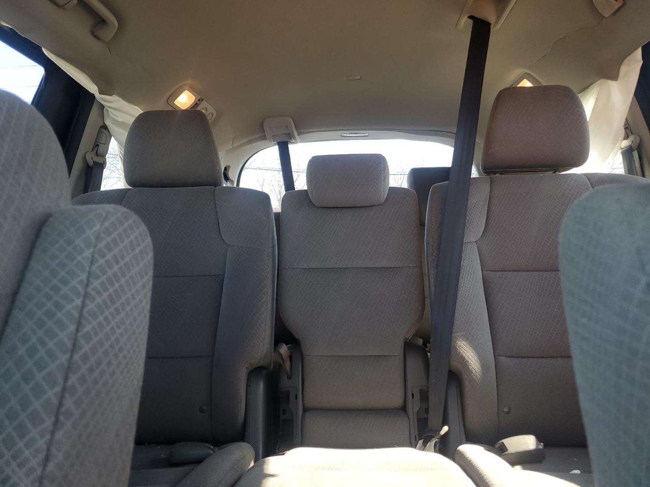 2016 Honda Odyssey - Image 10
