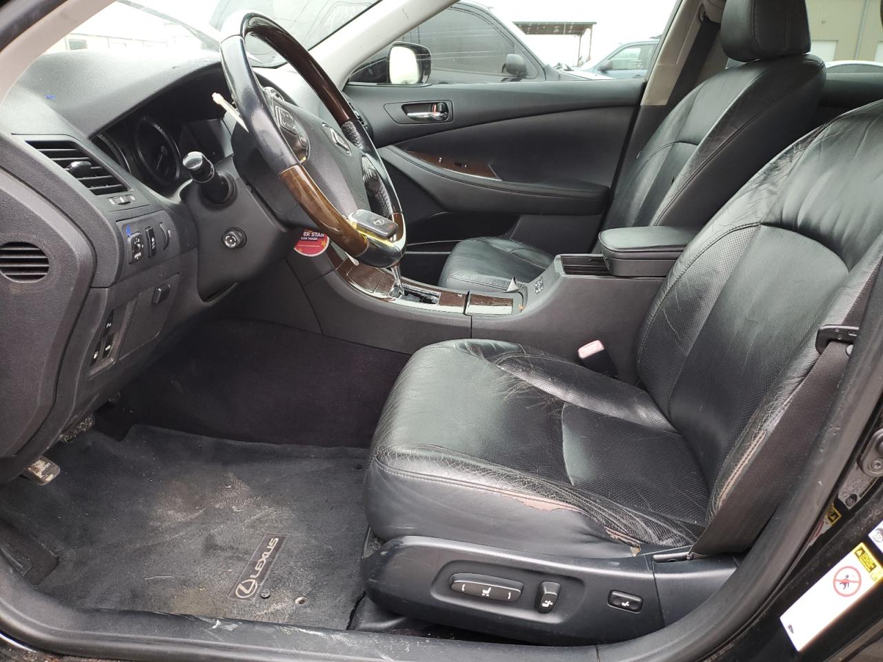 2011 Lexus ES - Image 7