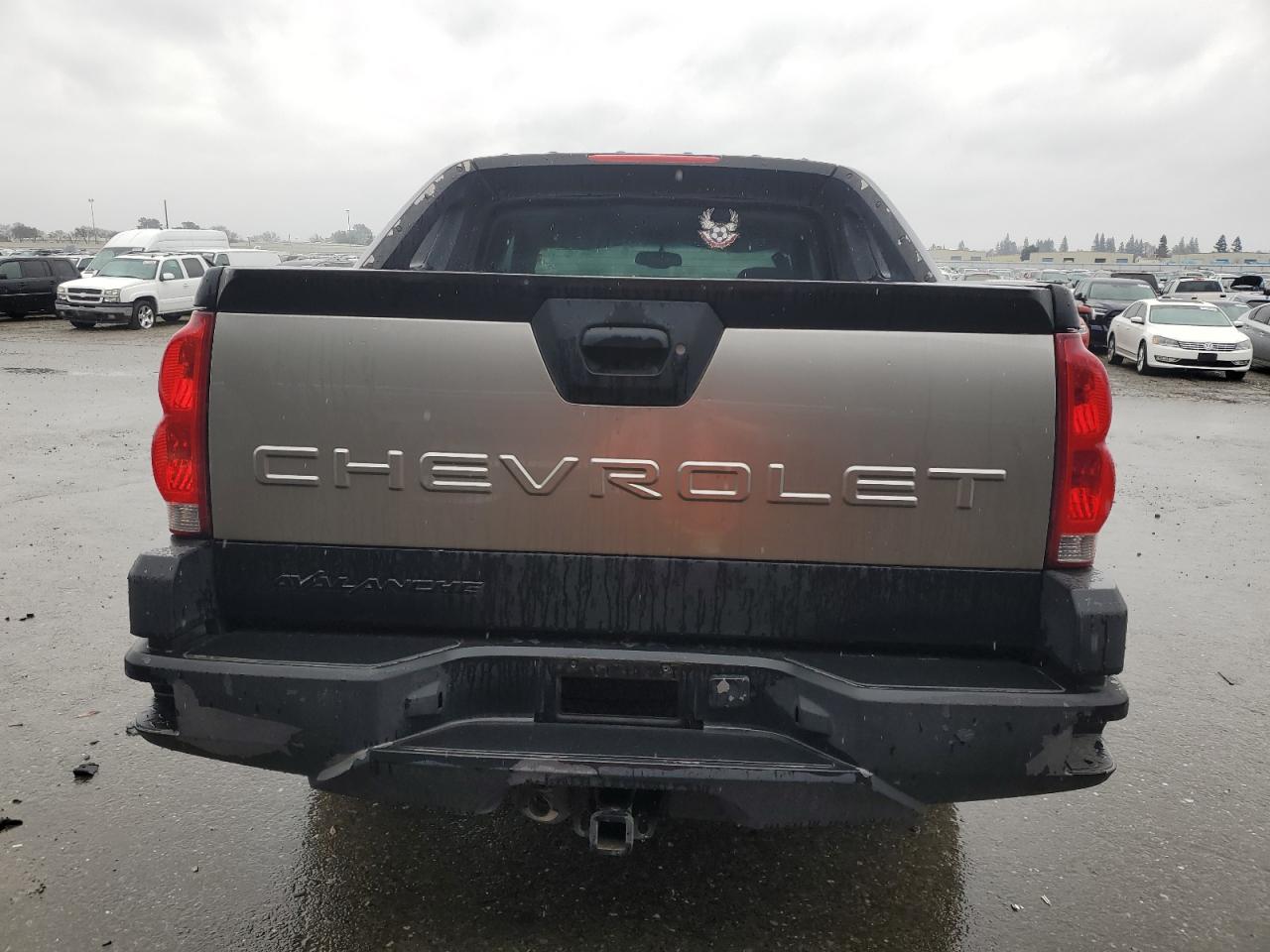 2003 Chevrolet Avalanche - Image 6