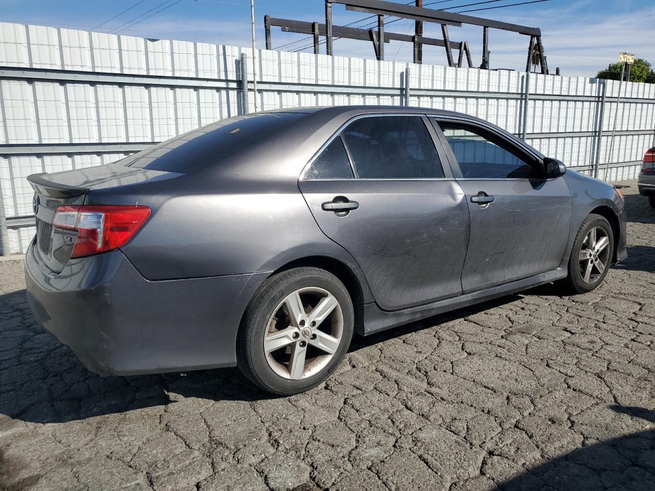 2014 Toyota Camry - Image 3