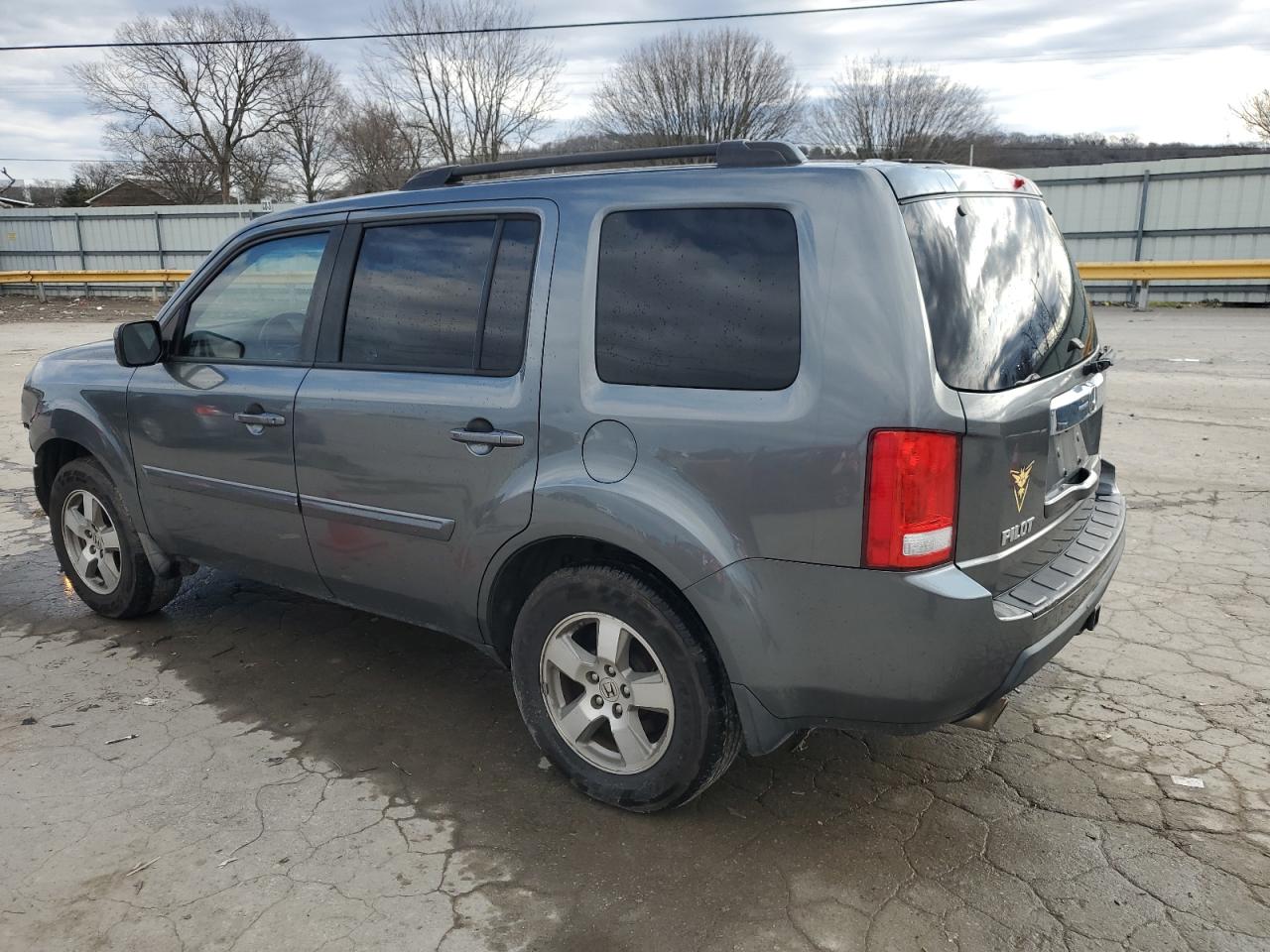 2010 Honda Pilot - Image 2