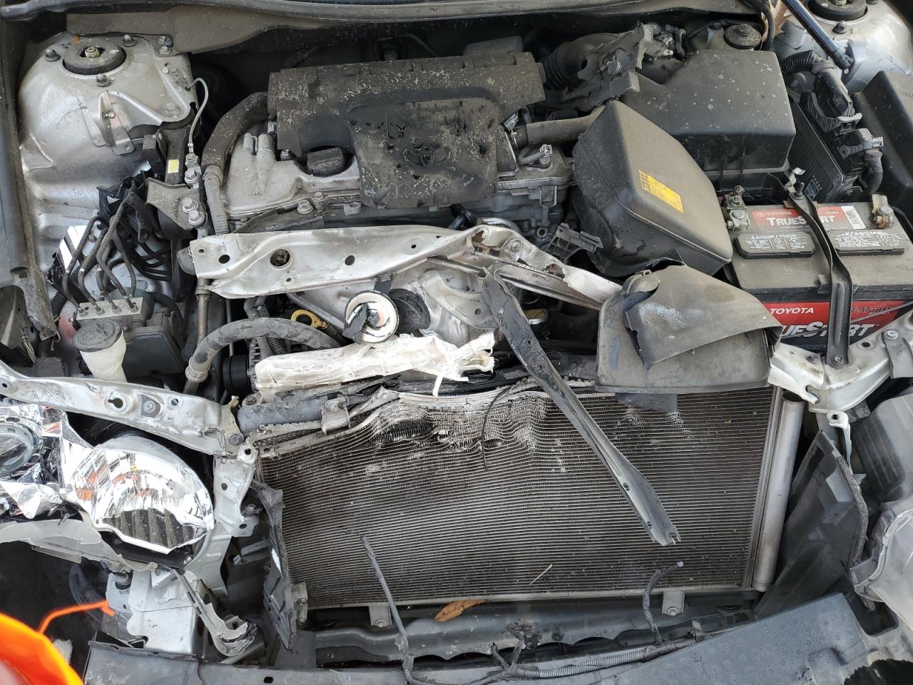 2015 Toyota Camry - Image 12
