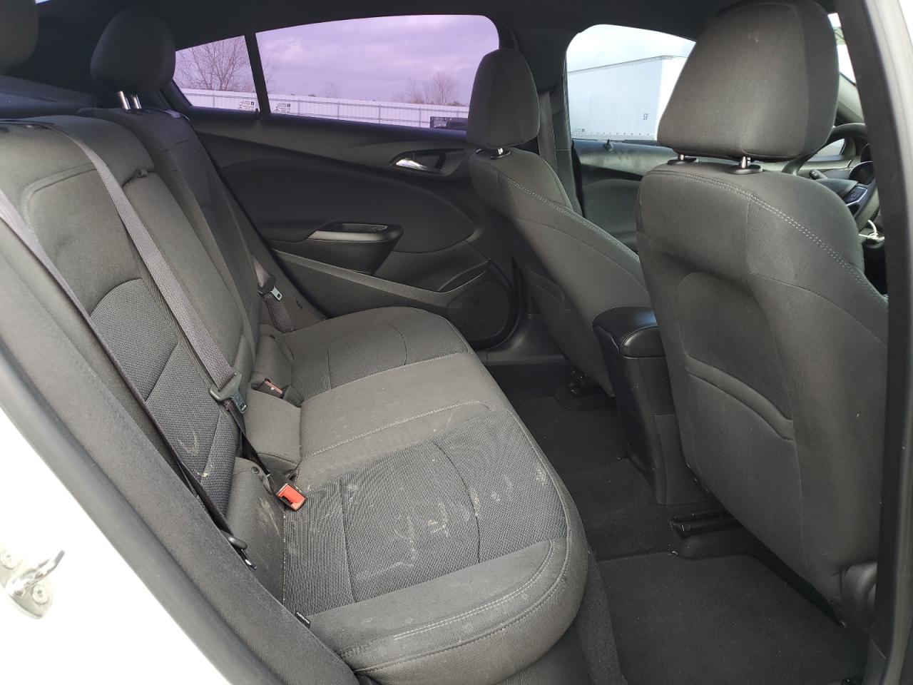 2016 Chevrolet Cruze - Image 10