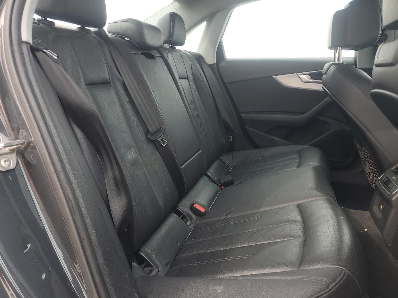 2017 Audi A4 - Image 10