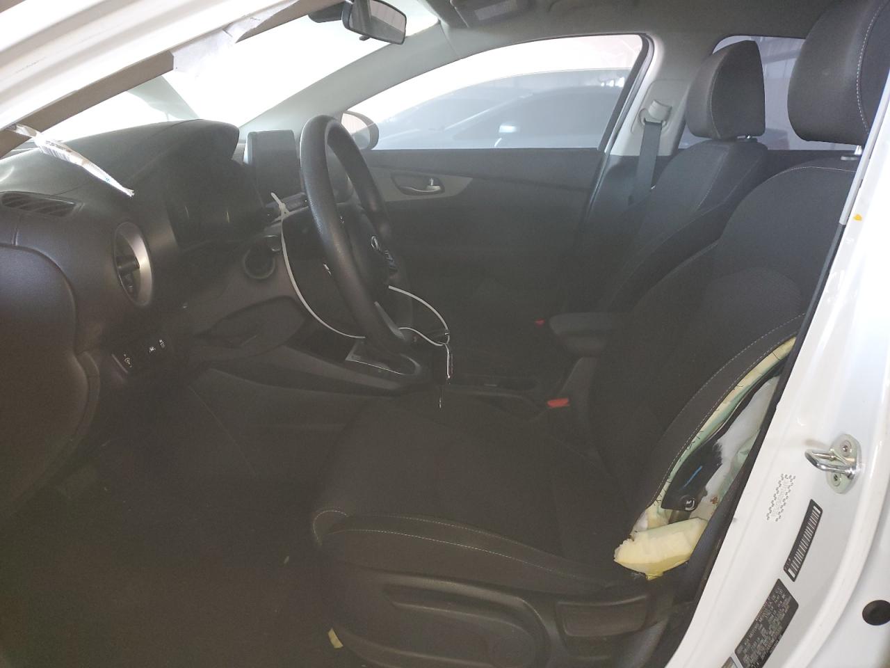 2021 Kia Forte - Image 7