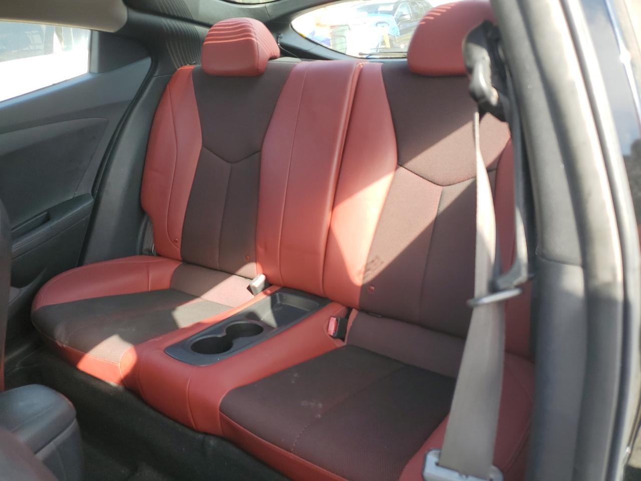 2012 Hyundai Veloster - Image 10