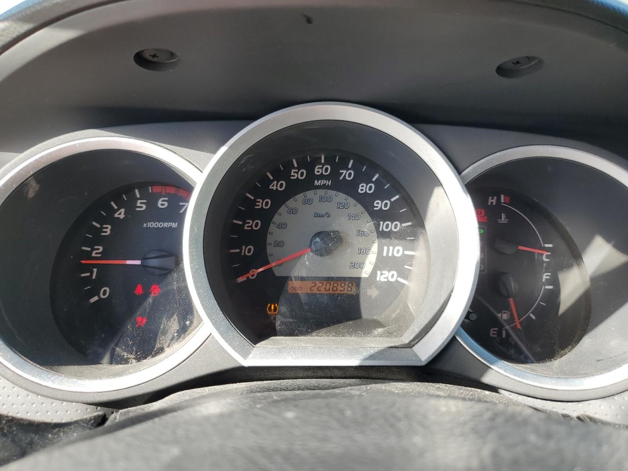 2007 Toyota Tacoma - Image 9