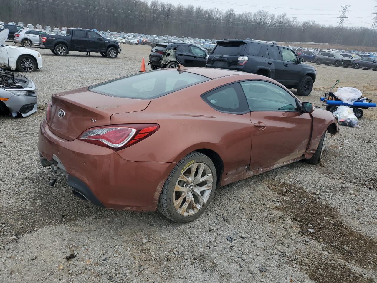 2013 Hyundai Genesis - Image 3
