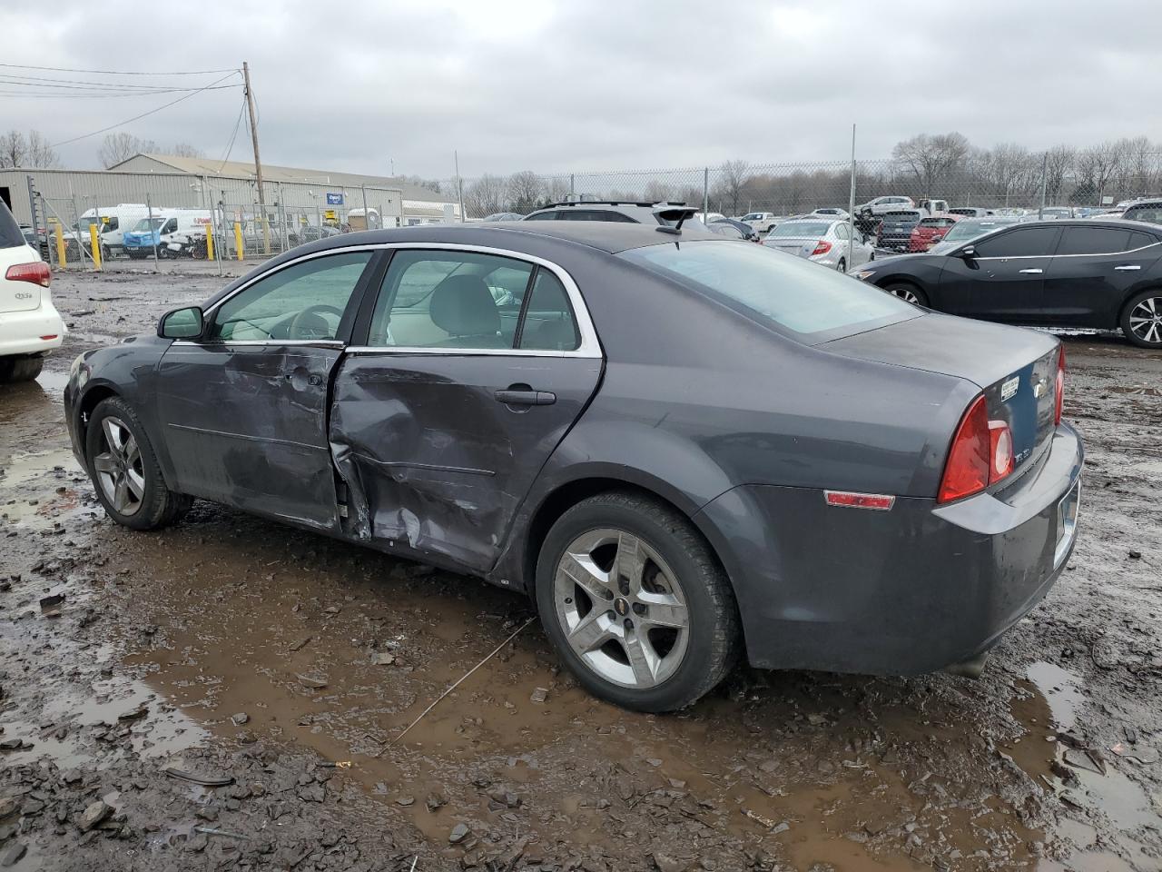 2010 Chevrolet Malibu - Image 2