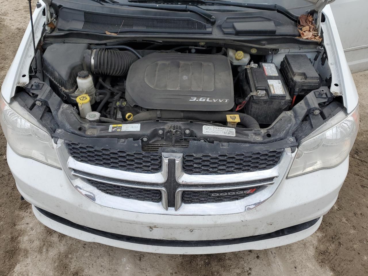 2017 Dodge Caravan - Image 12