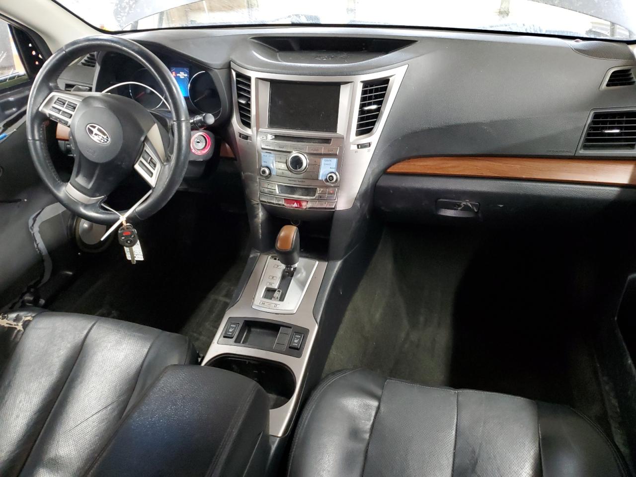 2014 Subaru Outback - Image 8