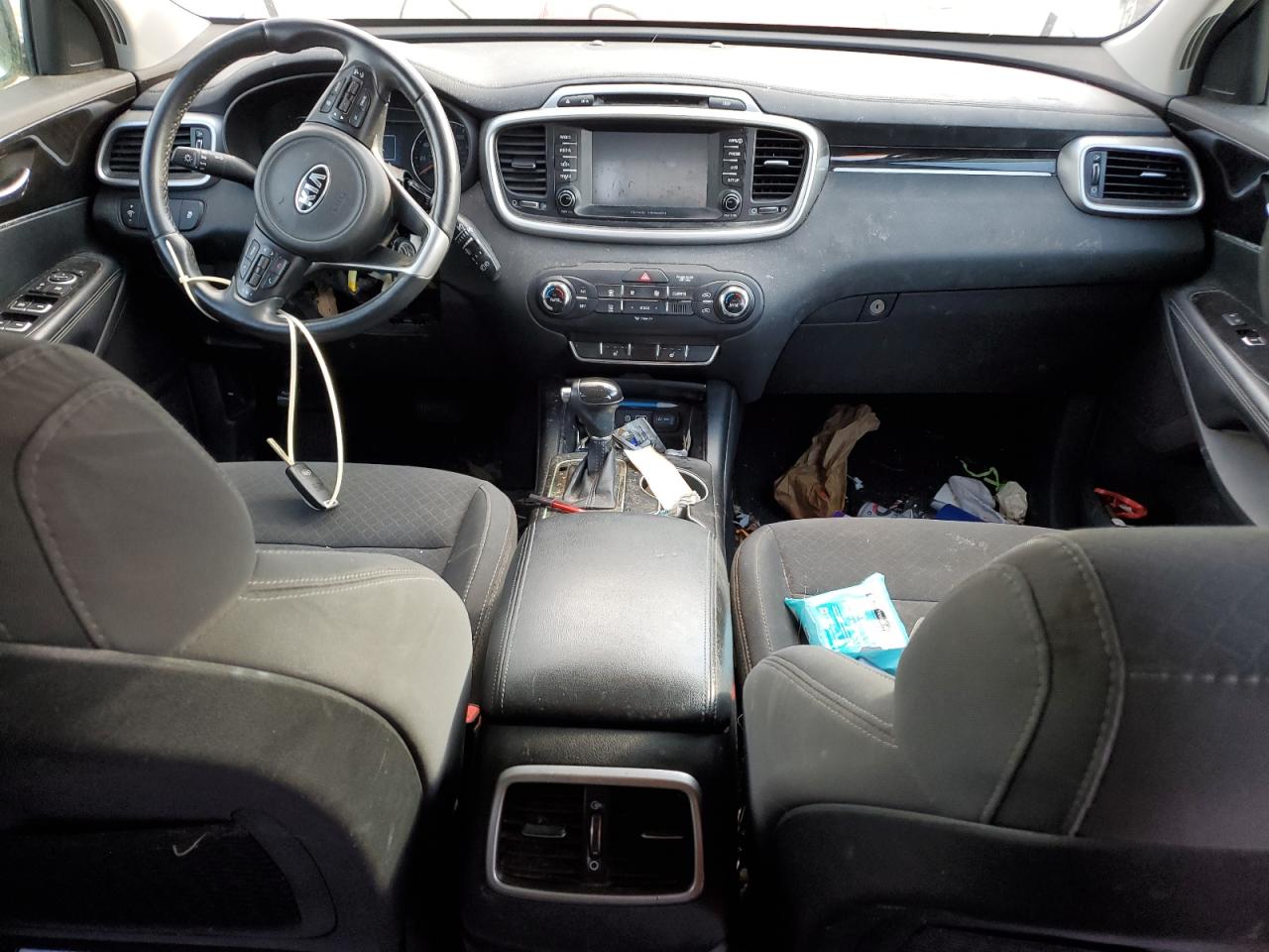 2017 Kia Sorento - Image 8