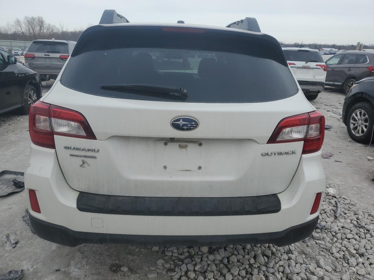 2015 Subaru Outback - Image 6