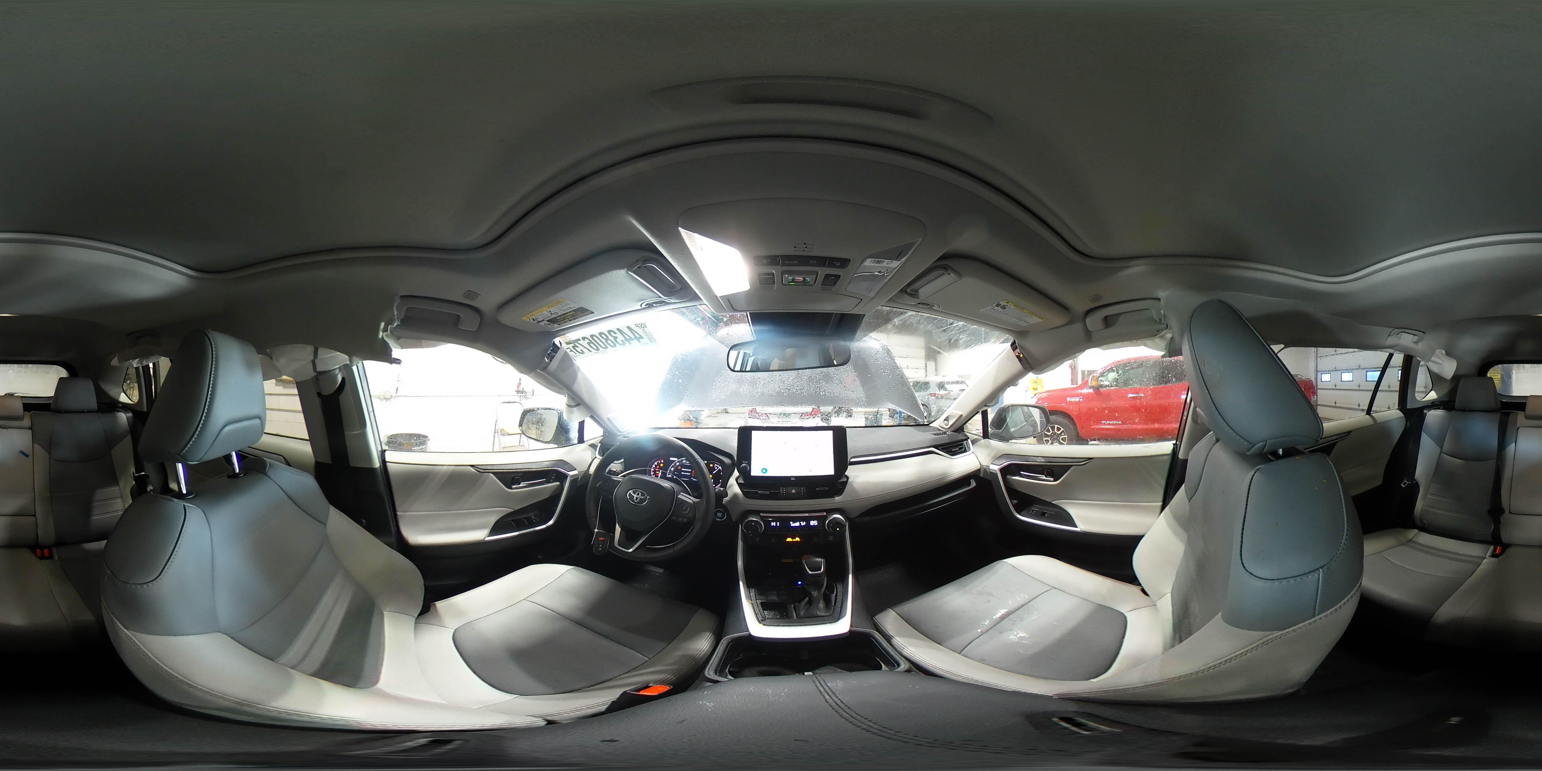 2024 Toyota RAV 4 - Image 14