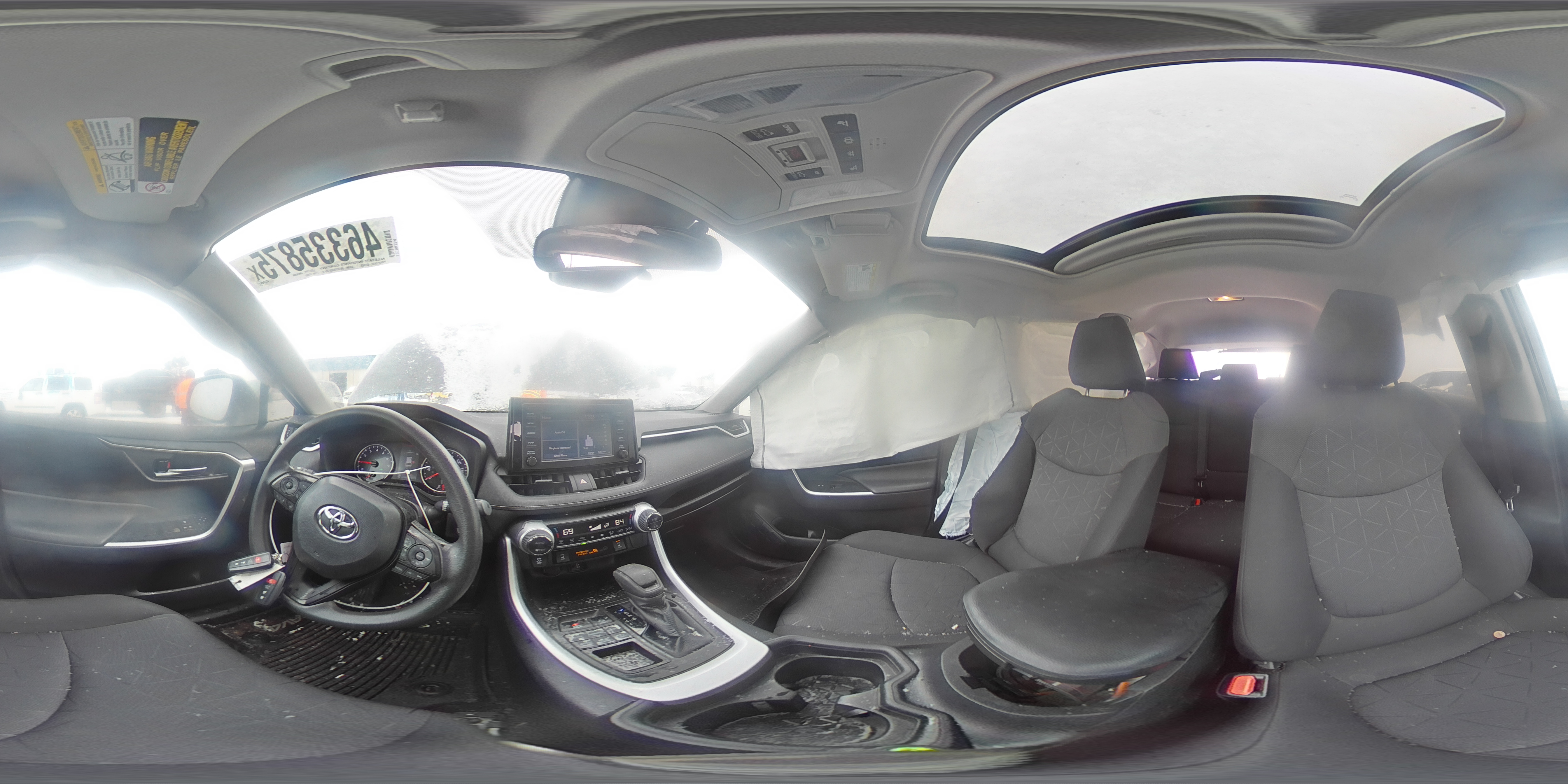 2019 Toyota RAV 4 - Image 13