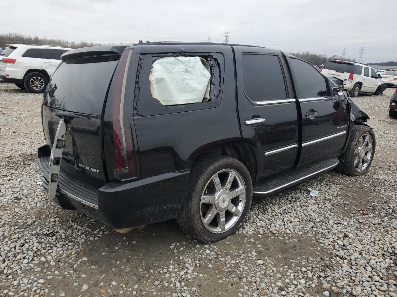 2011 Cadillac Escalade - Image 3