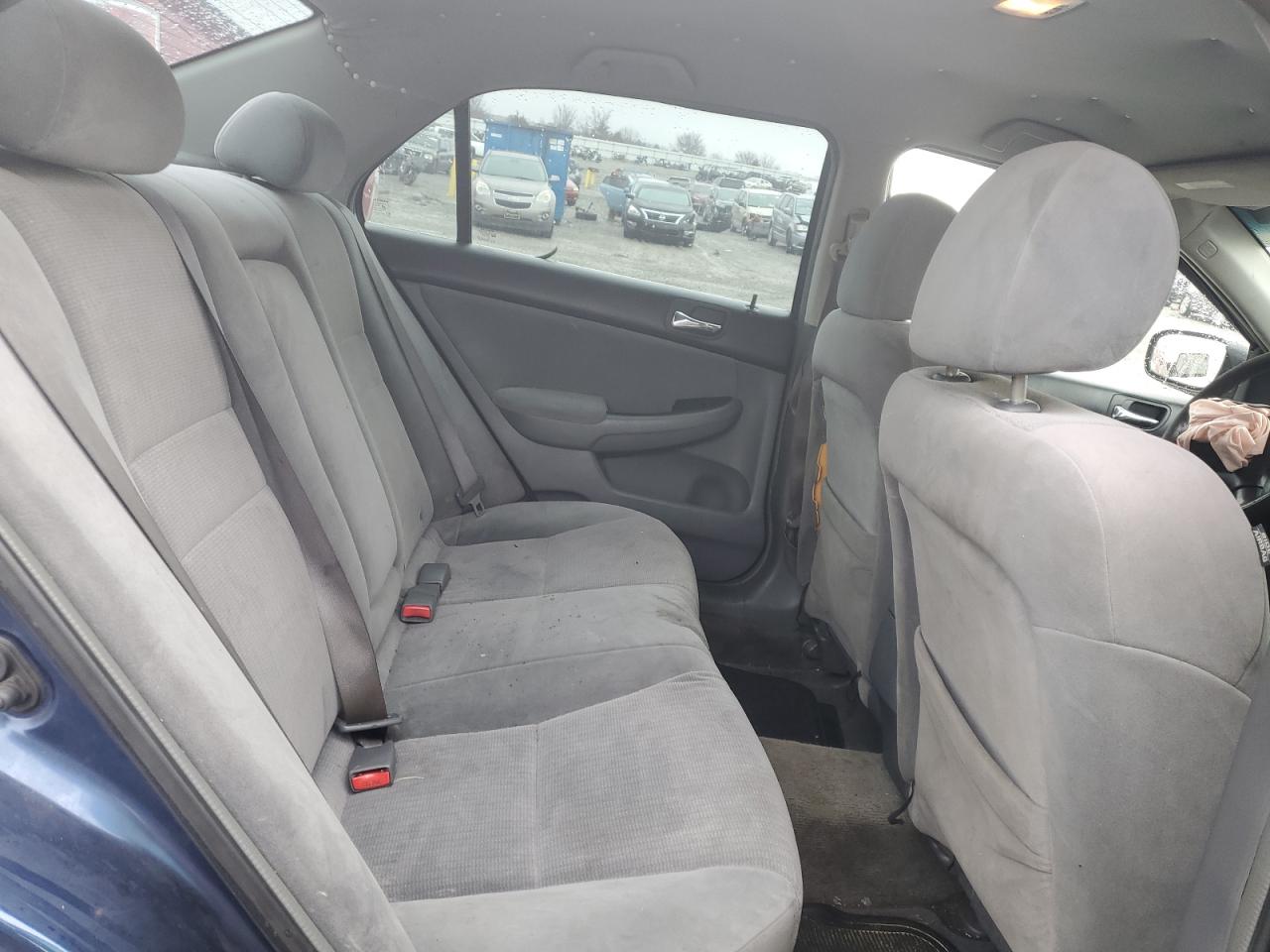 2005 Honda Accord - Image 10