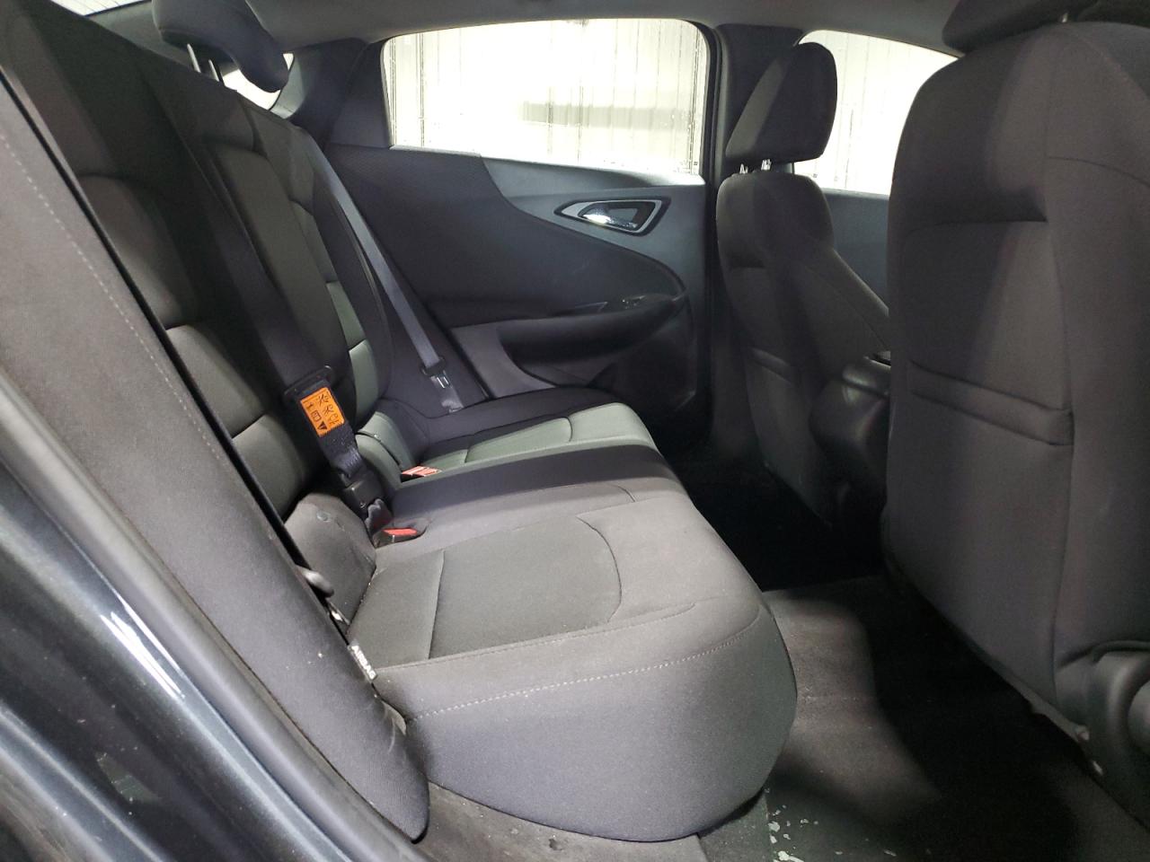 2017 Chevrolet Malibu - Image 10