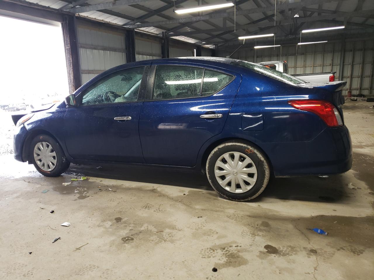 2019 Nissan Versa - Image 2