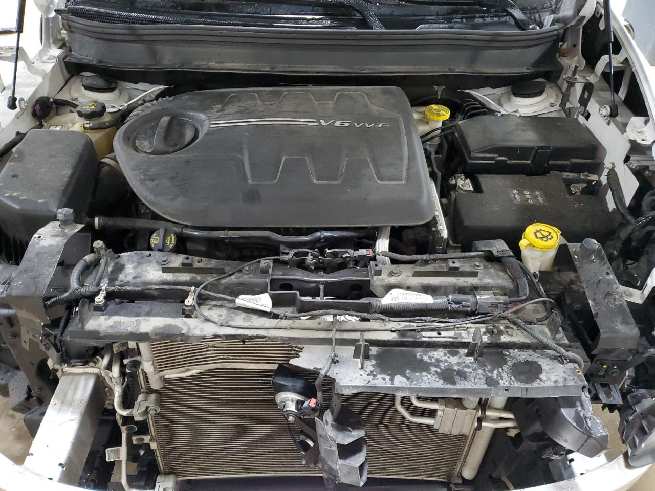 2018 Jeep Grand Cherokee - Image 12