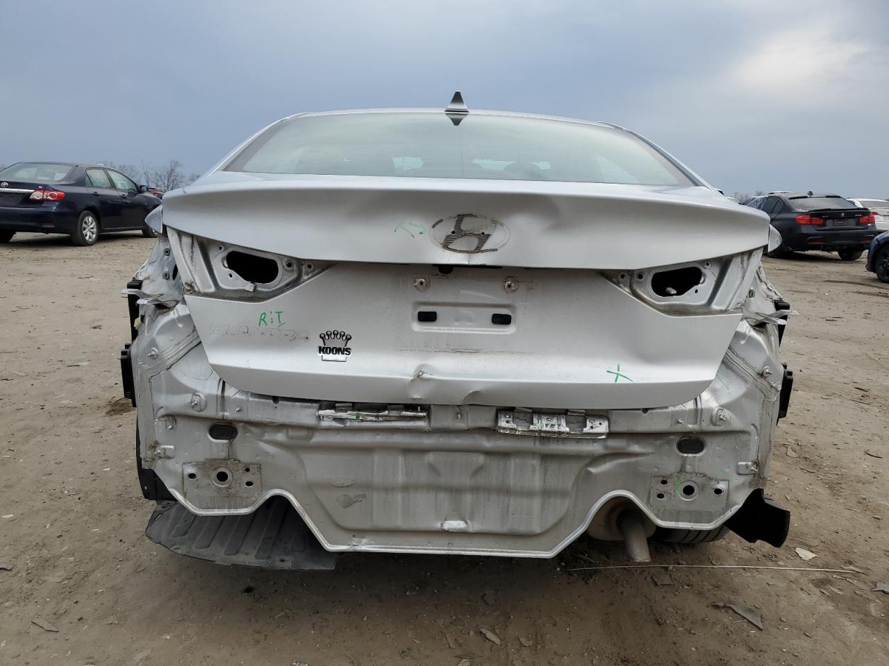 2018 Hyundai Elantra - Image 6