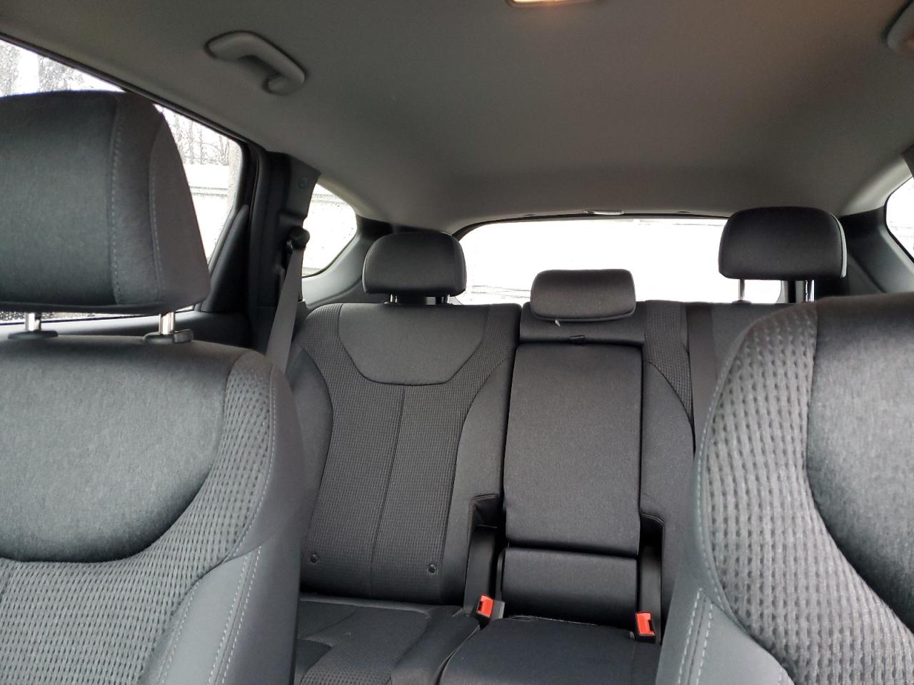 2021 Hyundai Santa Fe - Image 10