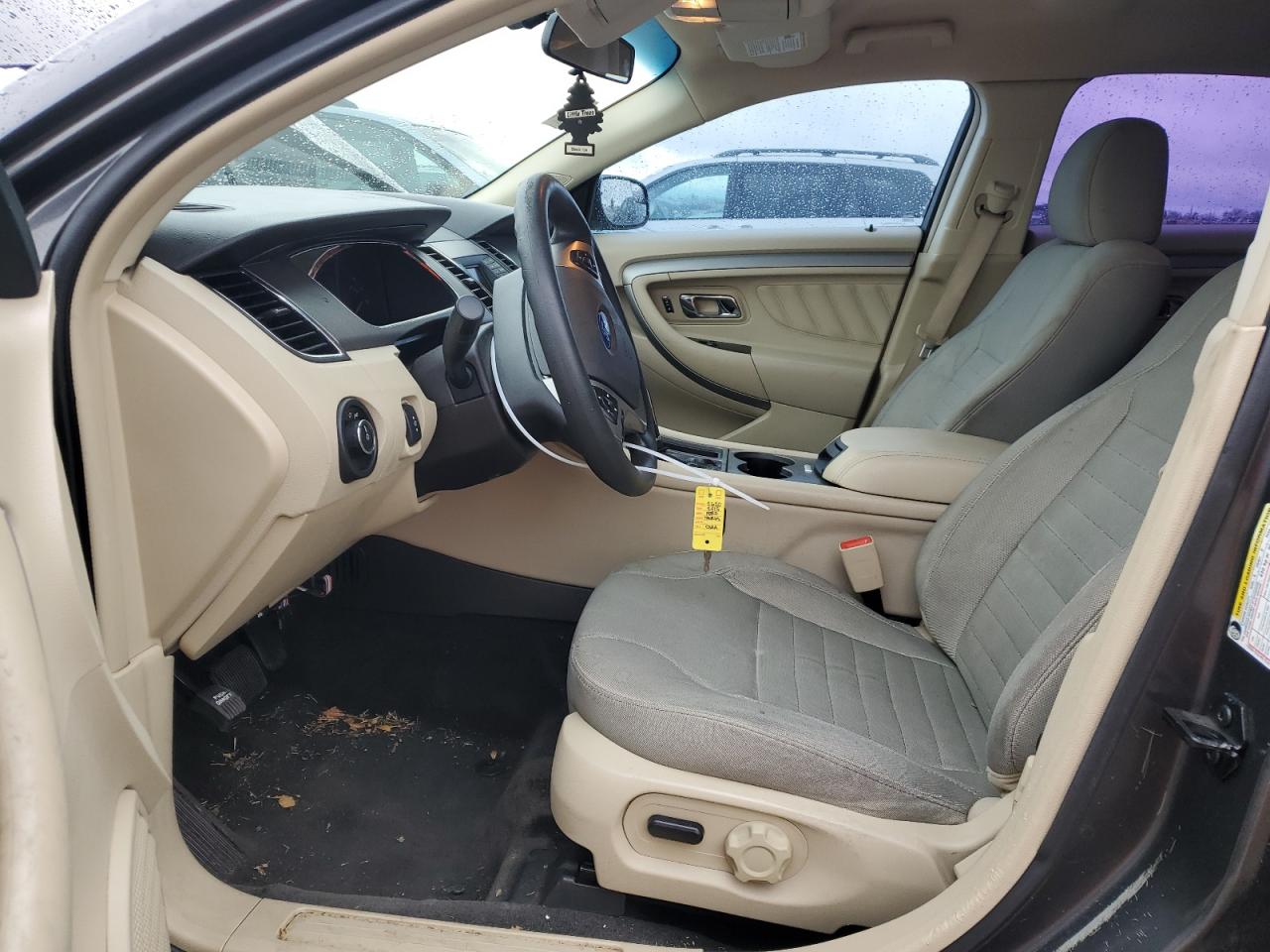 2015 Ford Taurus - Image 7
